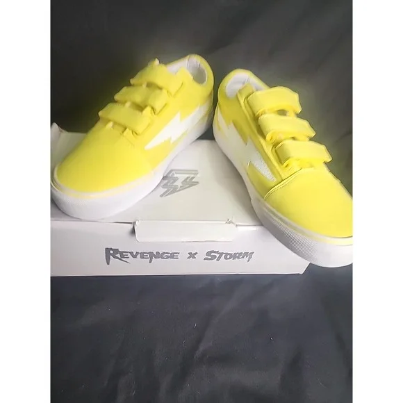 Revenge Of The Storm Size 9 Men Shoes‎ Yellow